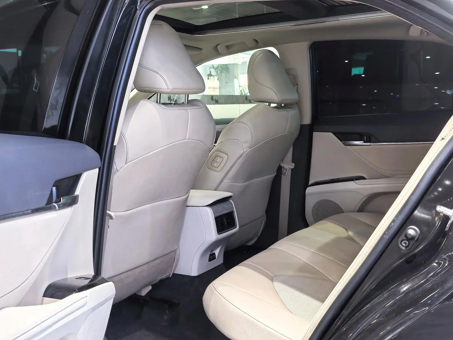 Toyota Camry 2019 Facelift Hybrid 2.5HG Luxury
