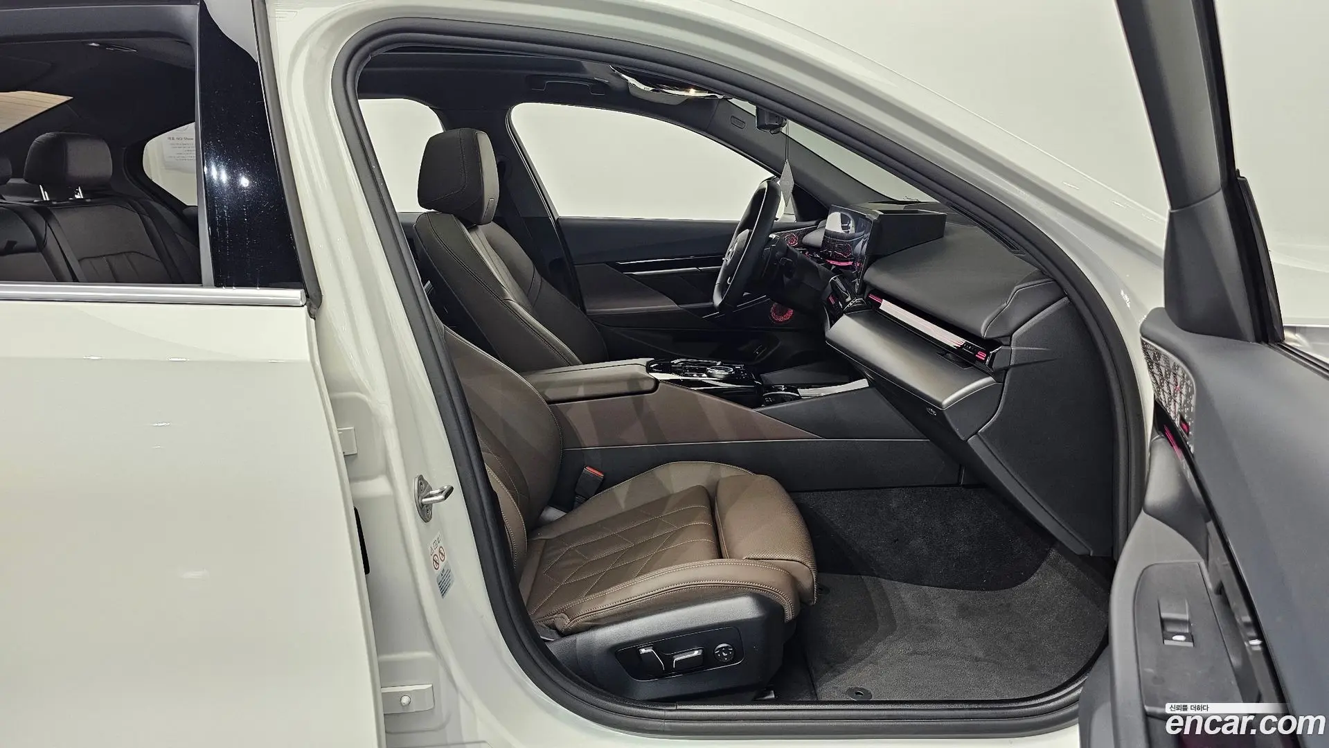BMW 5-Series 520i 2020