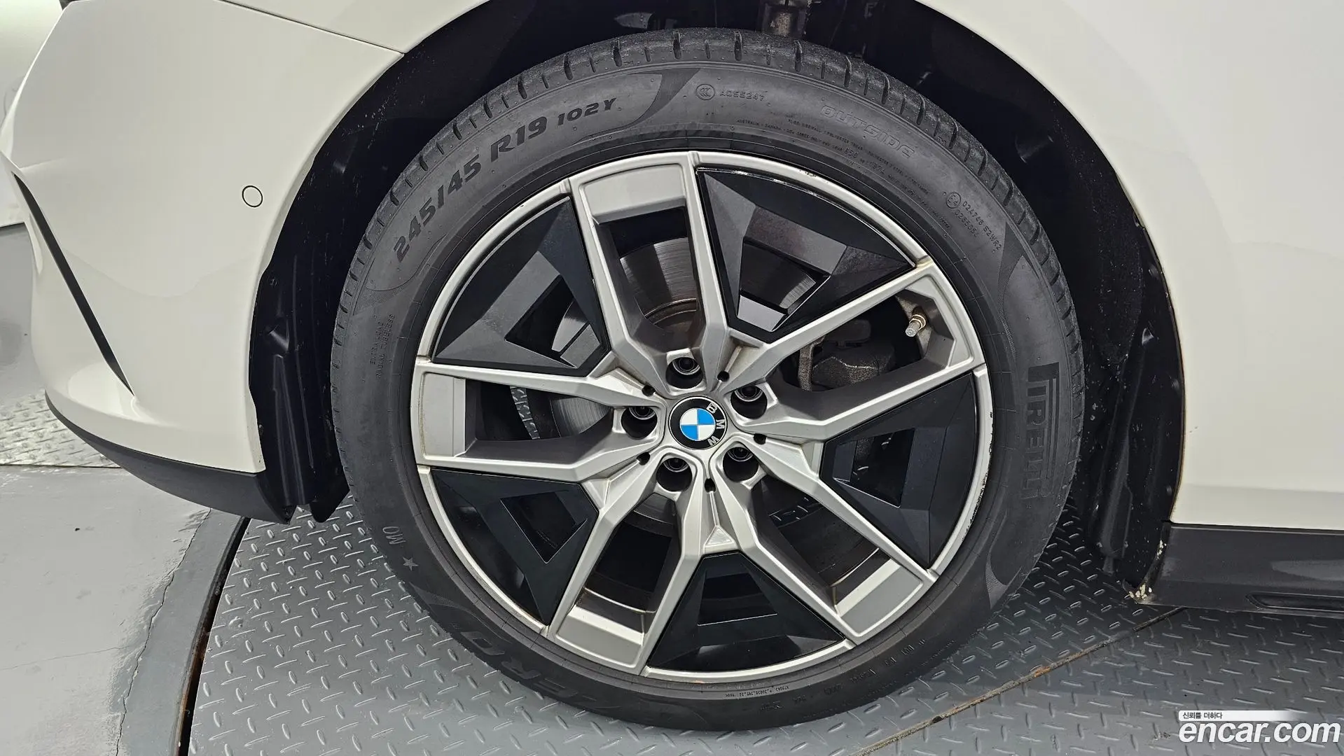 BMW 5-Series 520i 2020