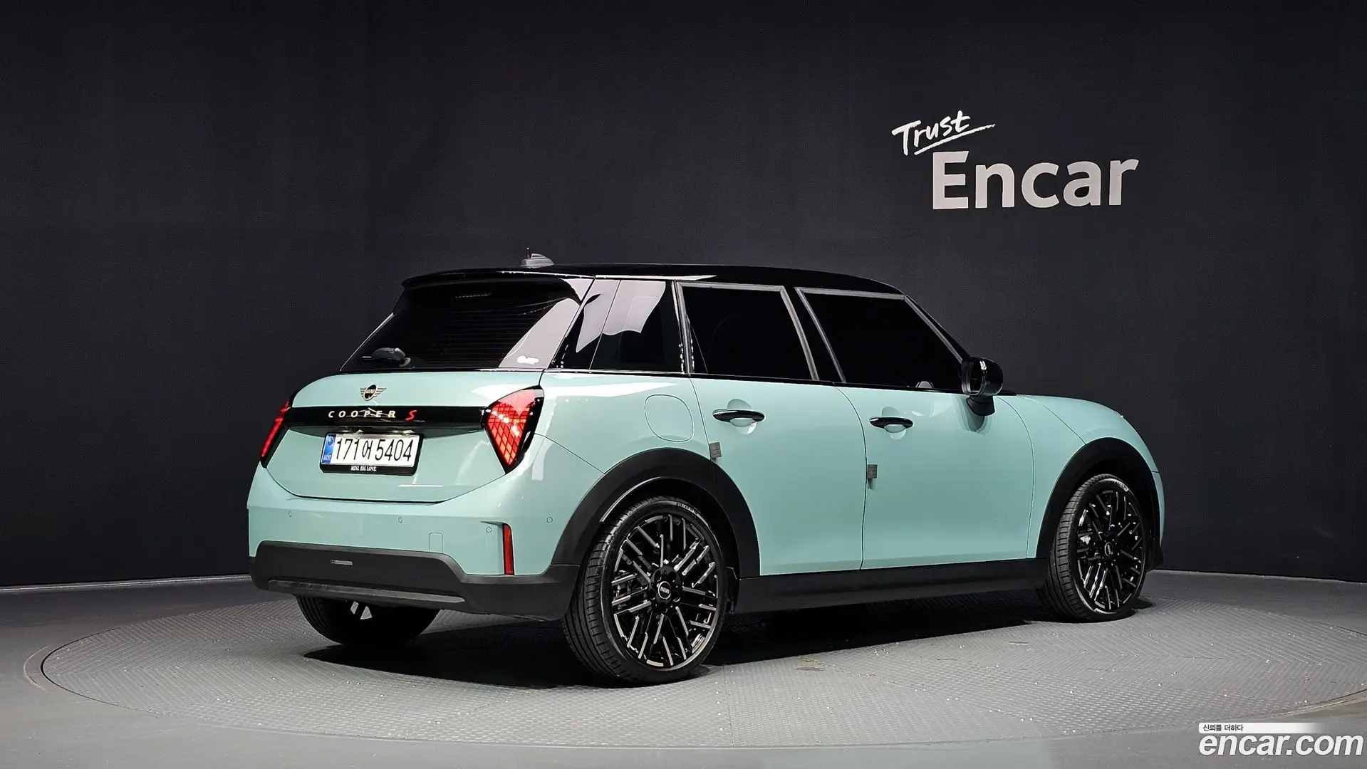 Mini Cooper 5 Door Favoured