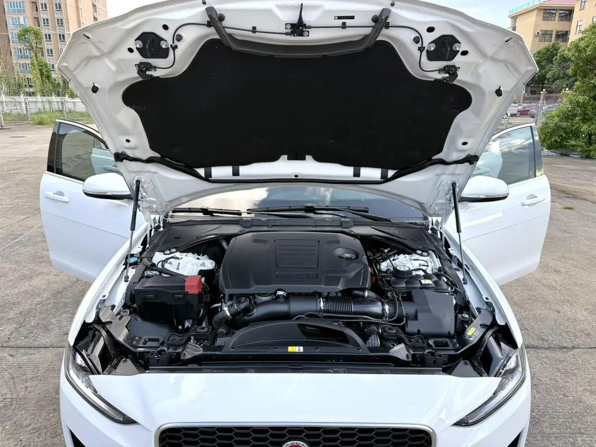 Jaguar XEL 2024 2.0T 250PS R-DYNAMIC S Progressive Sport