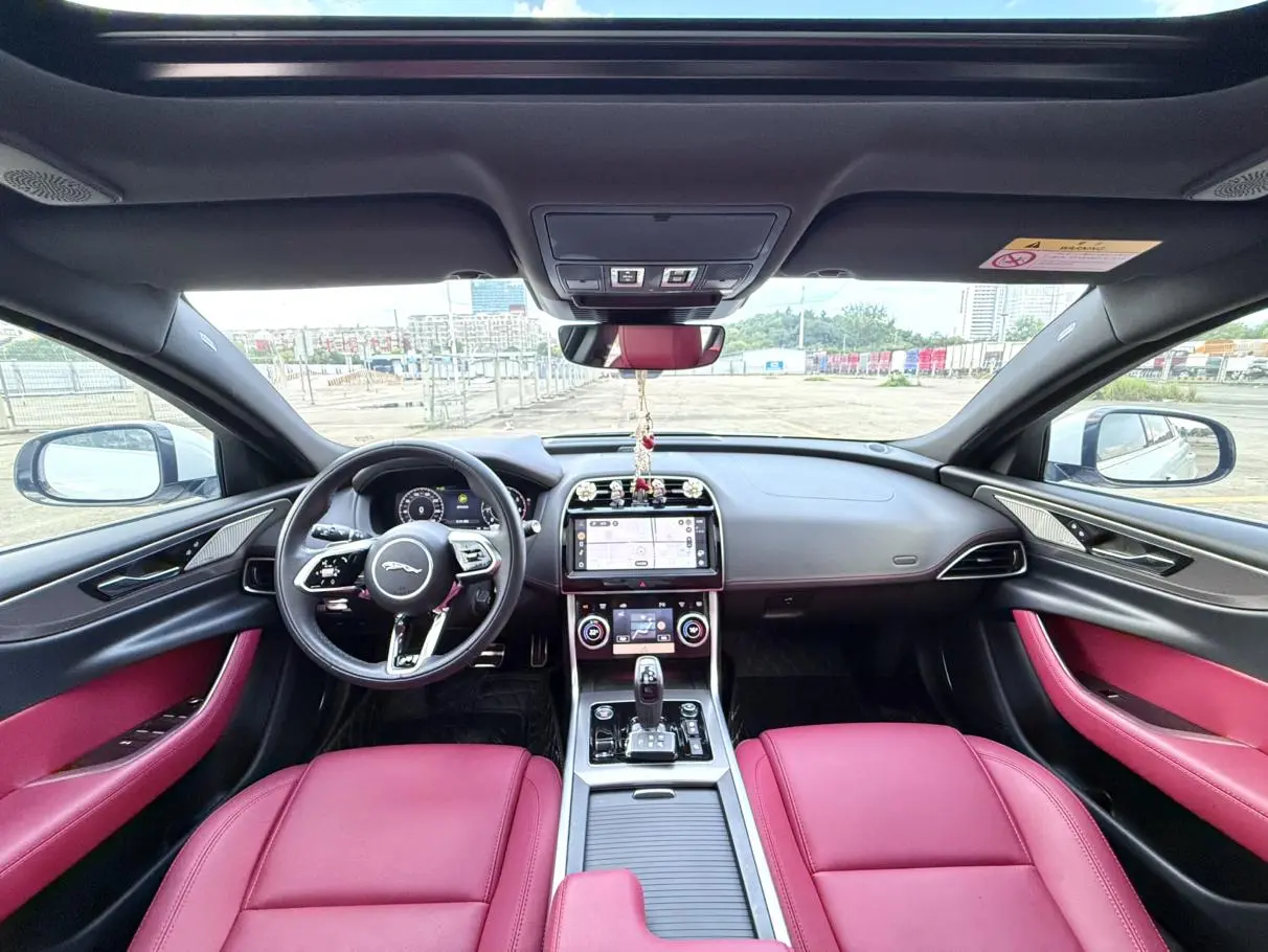 Jaguar XEL 2024 2.0T 250PS R-DYNAMIC S Progressive Sport