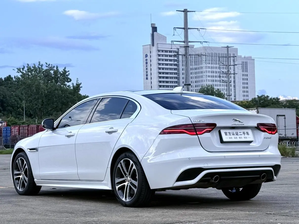 Jaguar XEL 2024 2.0T 250PS R-DYNAMIC S Progressive Sport