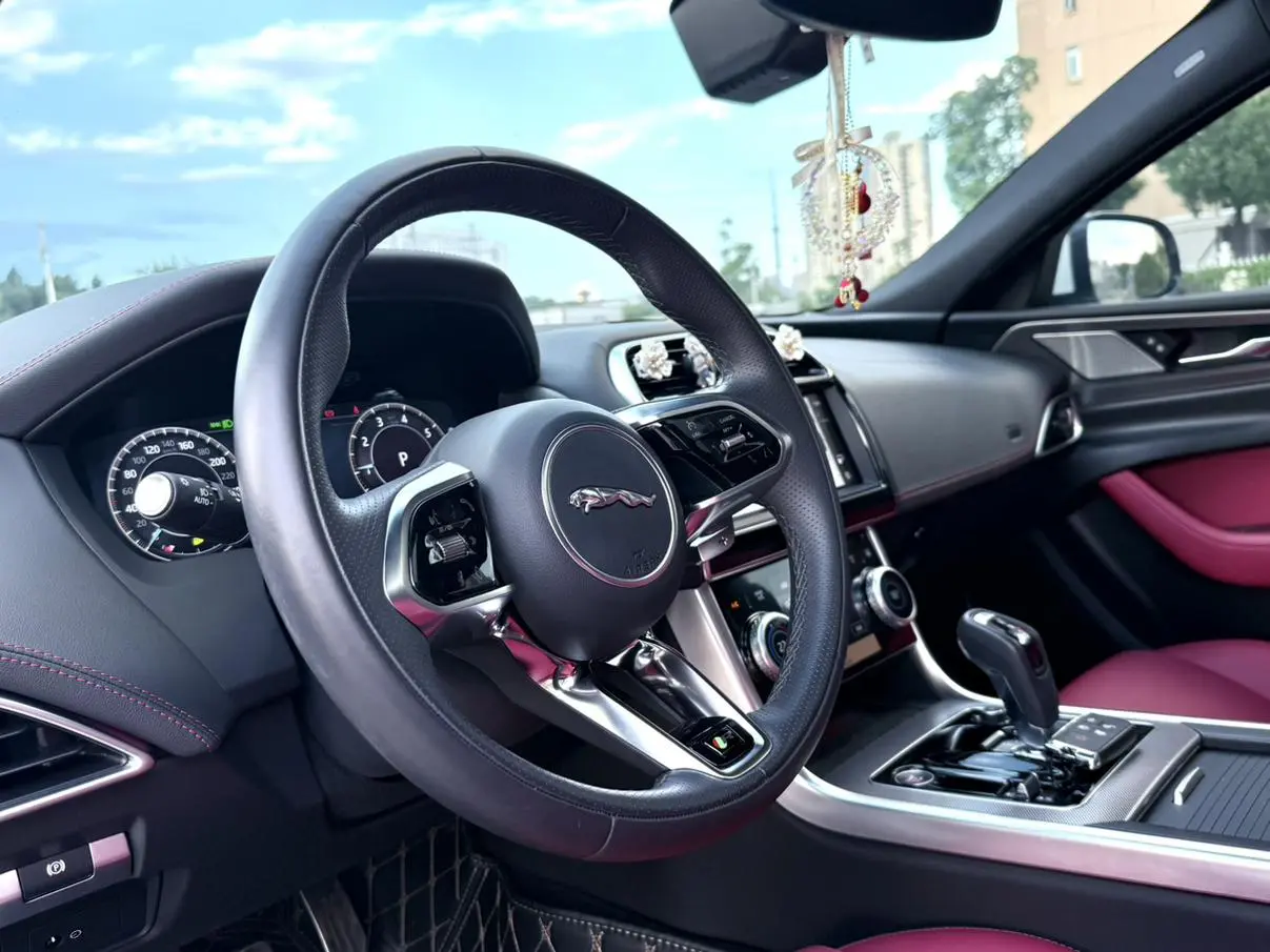 Jaguar XEL 2024 2.0T 250PS R-DYNAMIC S Progressive Sport