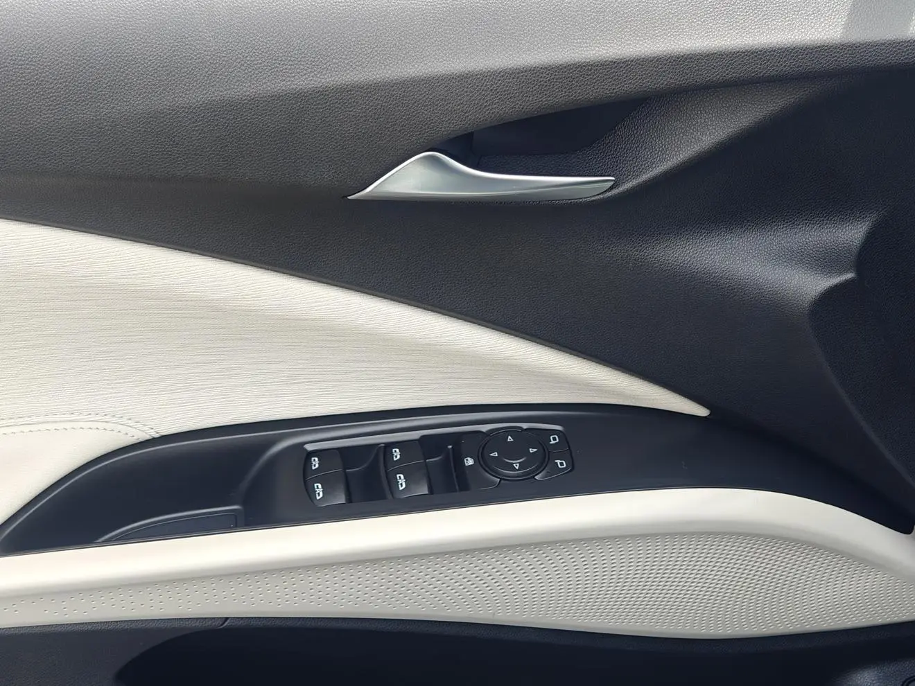 Buick Velite 6 PHEV 2022 Connected Fashion