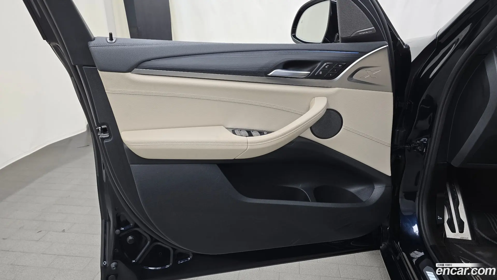 BMW iX3 M Sports 2024