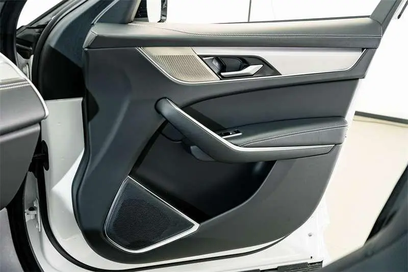 Jaguar F-PACE 2024 P250 R-Dynamic SE
