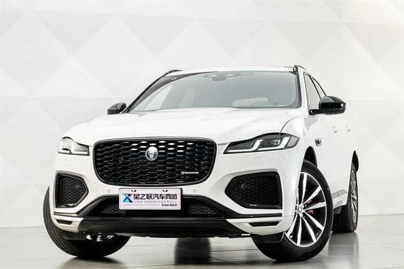 Jaguar F-PACE 2024 P250 R-Dynamic SE