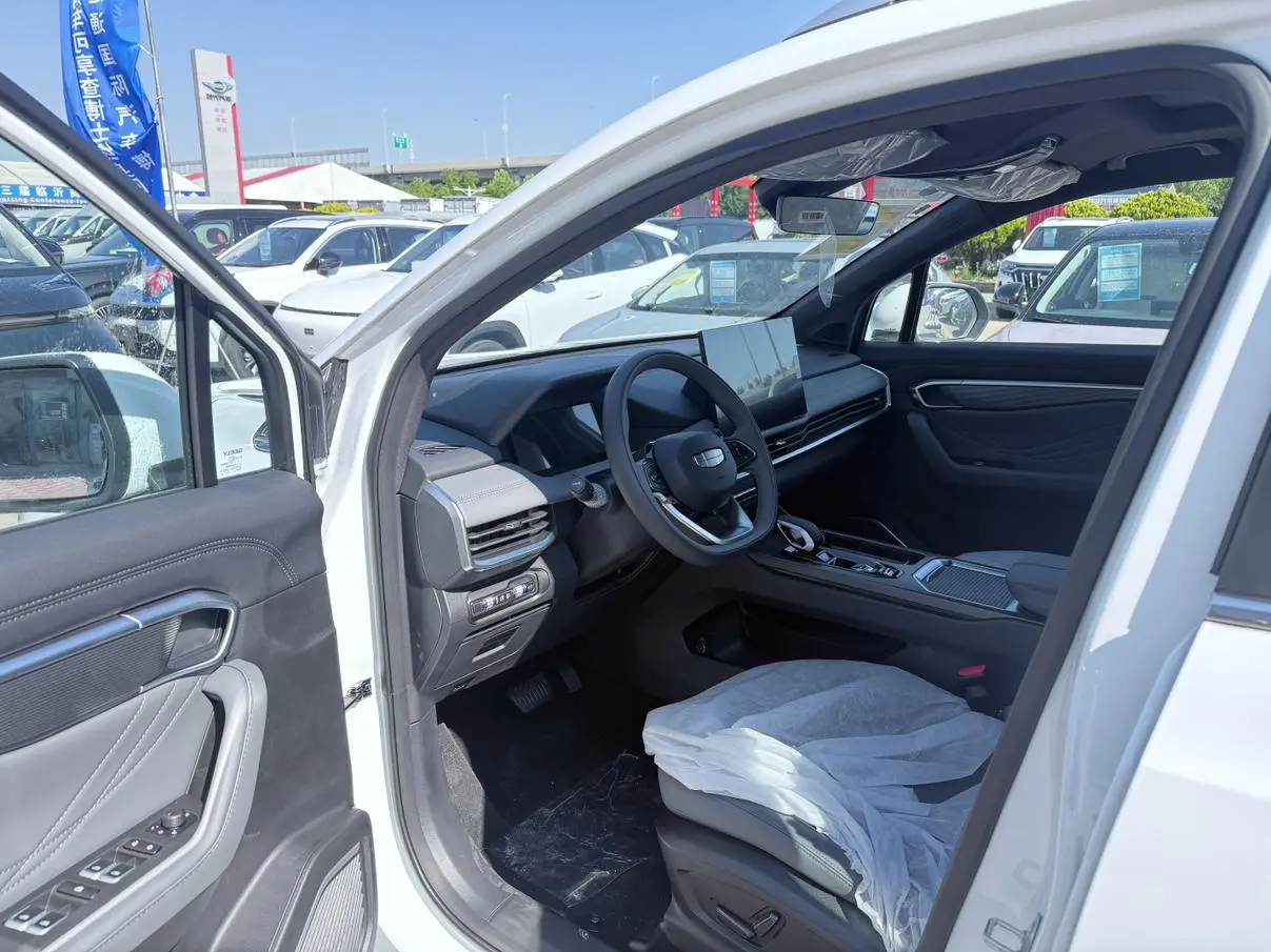 Geely Haoyue L 2026 1.5T DCT Happy 5 seat