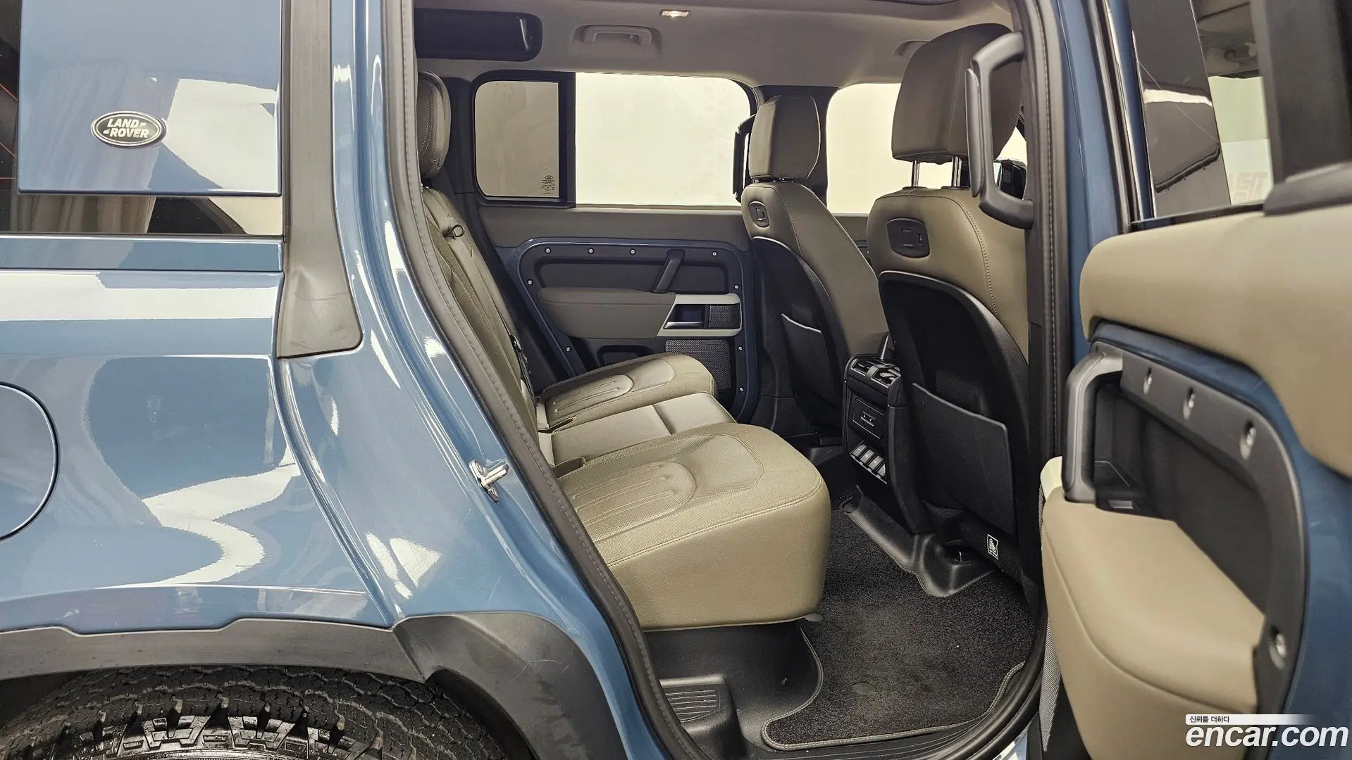 Land Rover Defender 110 D240 SE