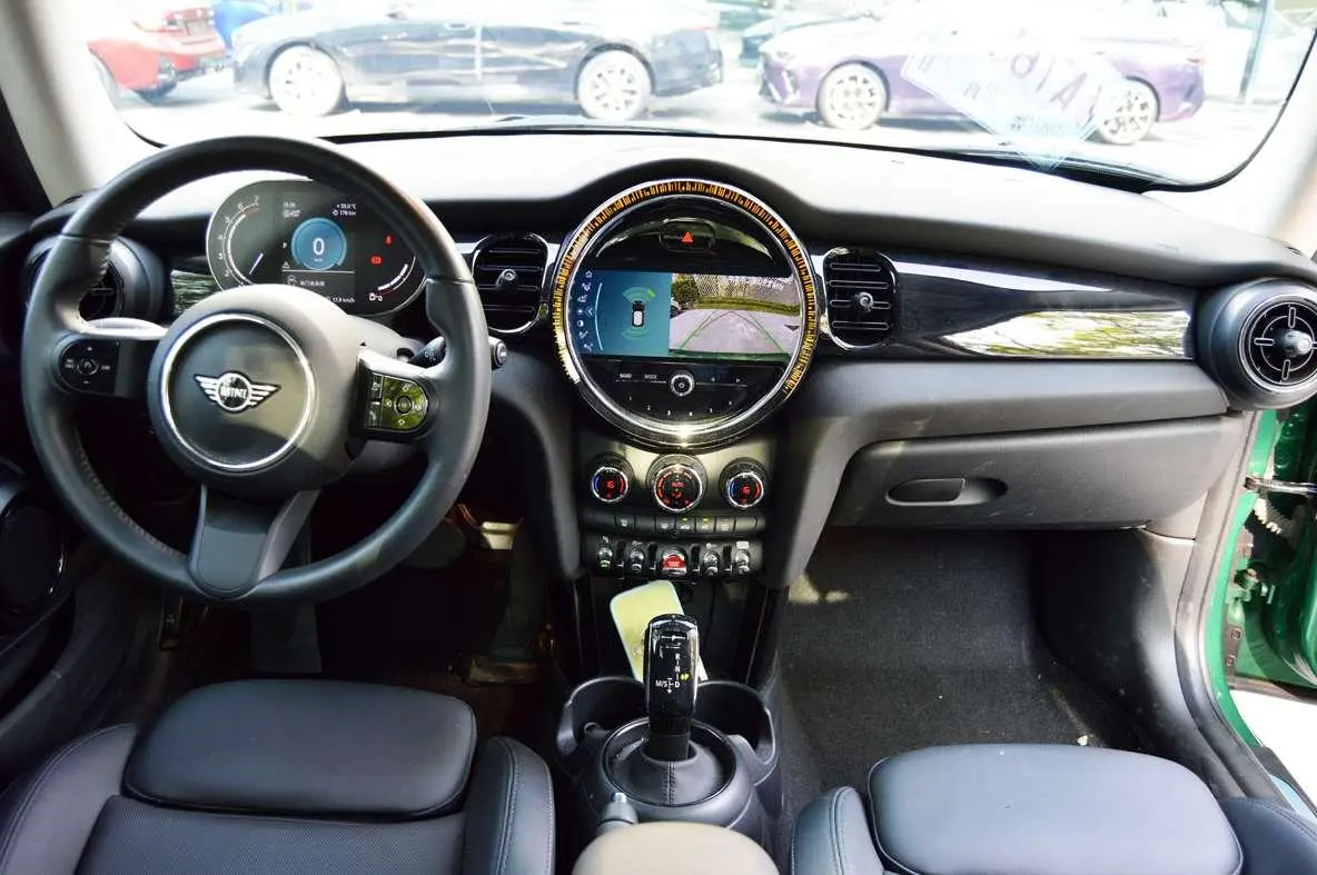 MINI MINI 2023 1.5T COOPER Artist