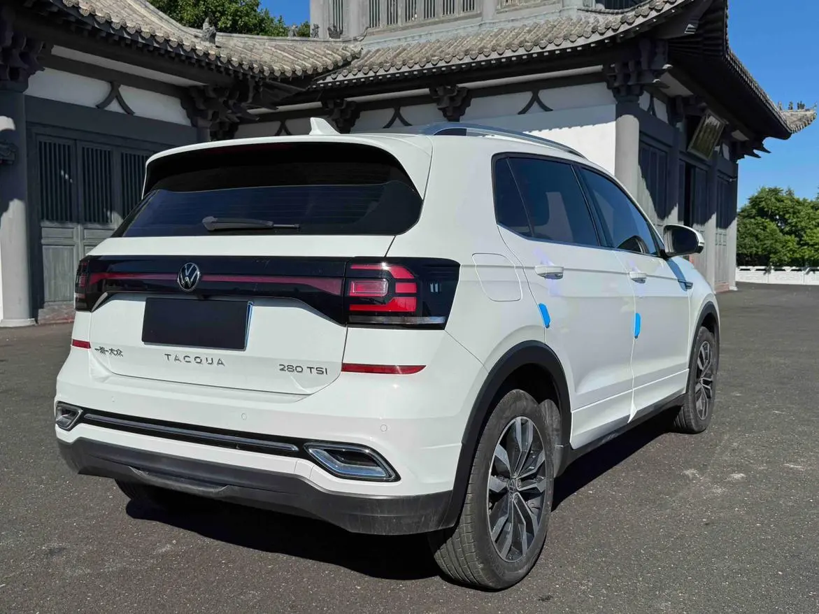Volkswagen Tacqua 2021 280TSI DSG R-Line Smart Connected