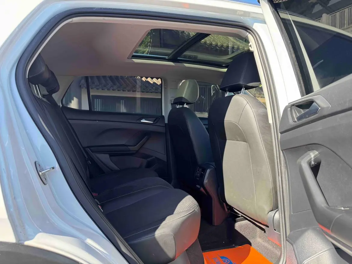 Volkswagen Tacqua 2021 280TSI DSG R-Line Smart Connected