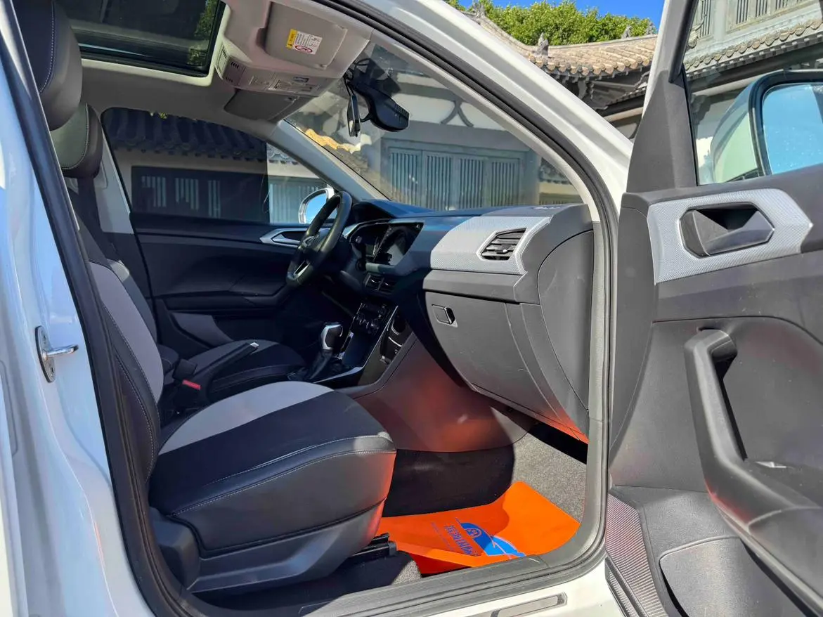 Volkswagen Tacqua 2021 280TSI DSG R-Line Smart Connected
