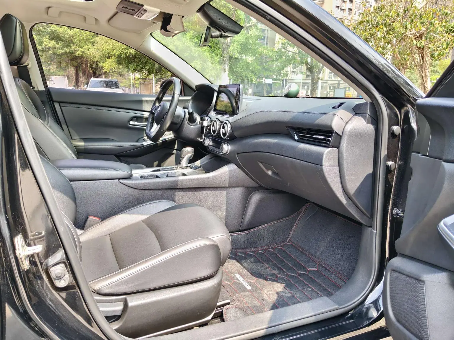 Nissan Sylphy 2020 Facelift 1.6L XL CVT Smart Enjoy