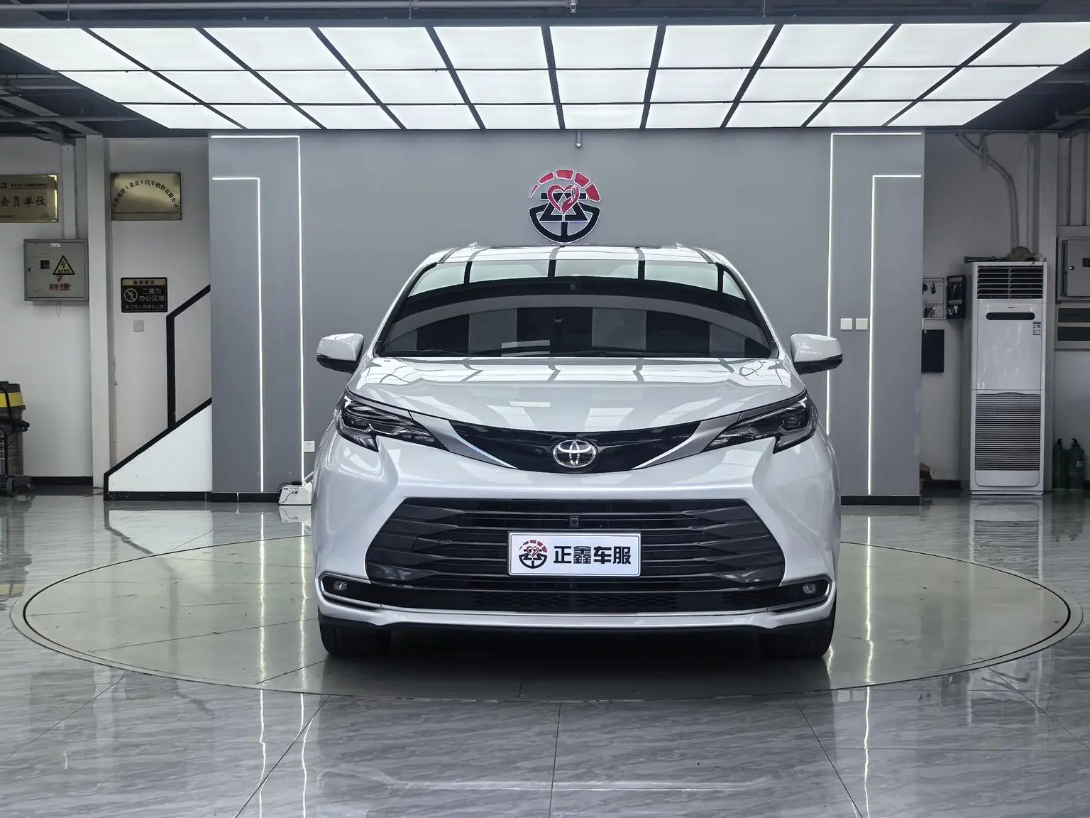 Toyota Sienna 2024 Hybrid 2.5L Premium