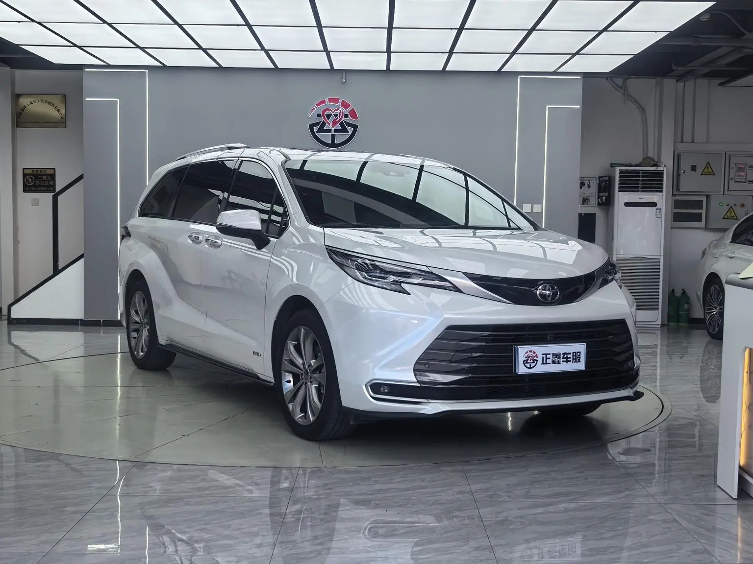 Toyota Sienna 2024 Hybrid 2.5L Premium