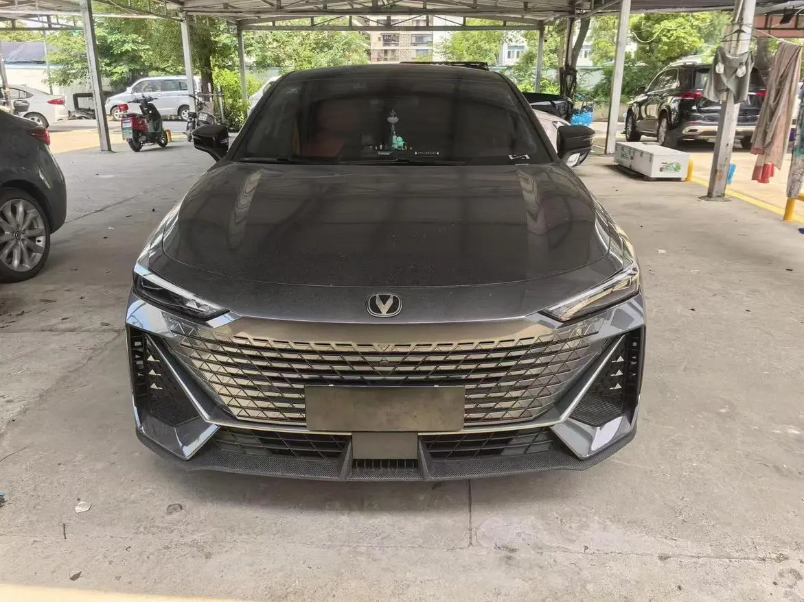 Changan UNI-V 2022 1.5T Smart Pilot