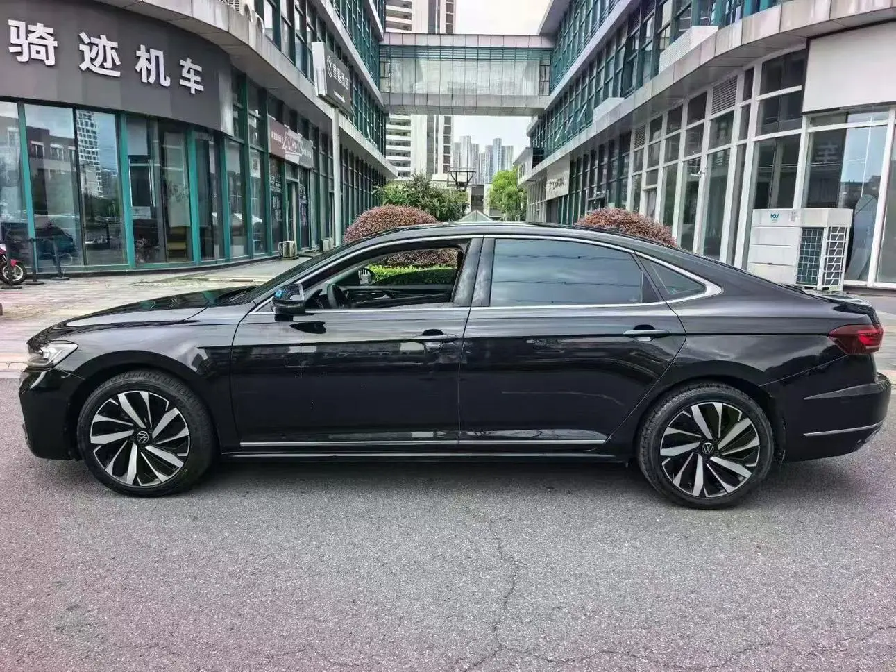Volkswagen Passat 2022 330TSI Starry Sky Elite