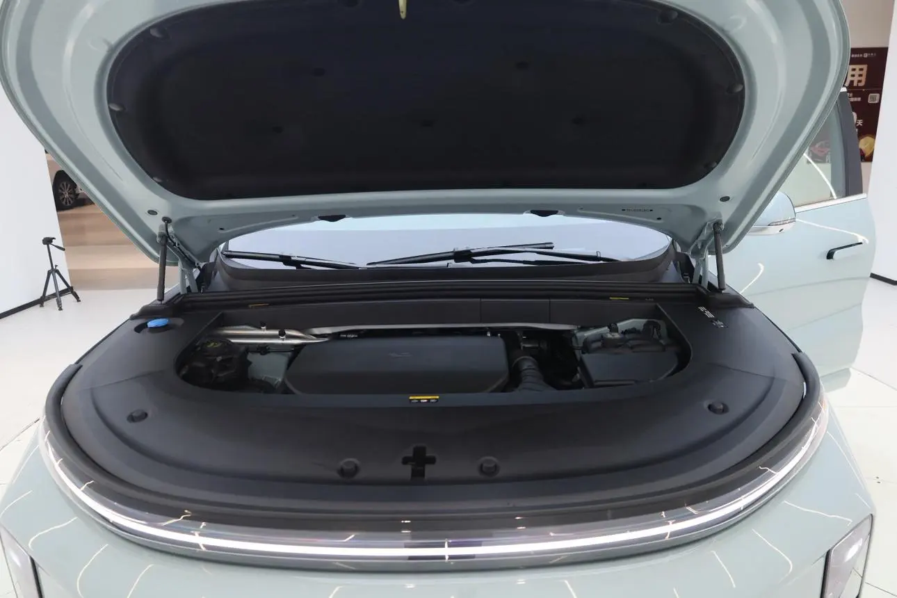 Li Auto L6 2025 Max Smart Renew