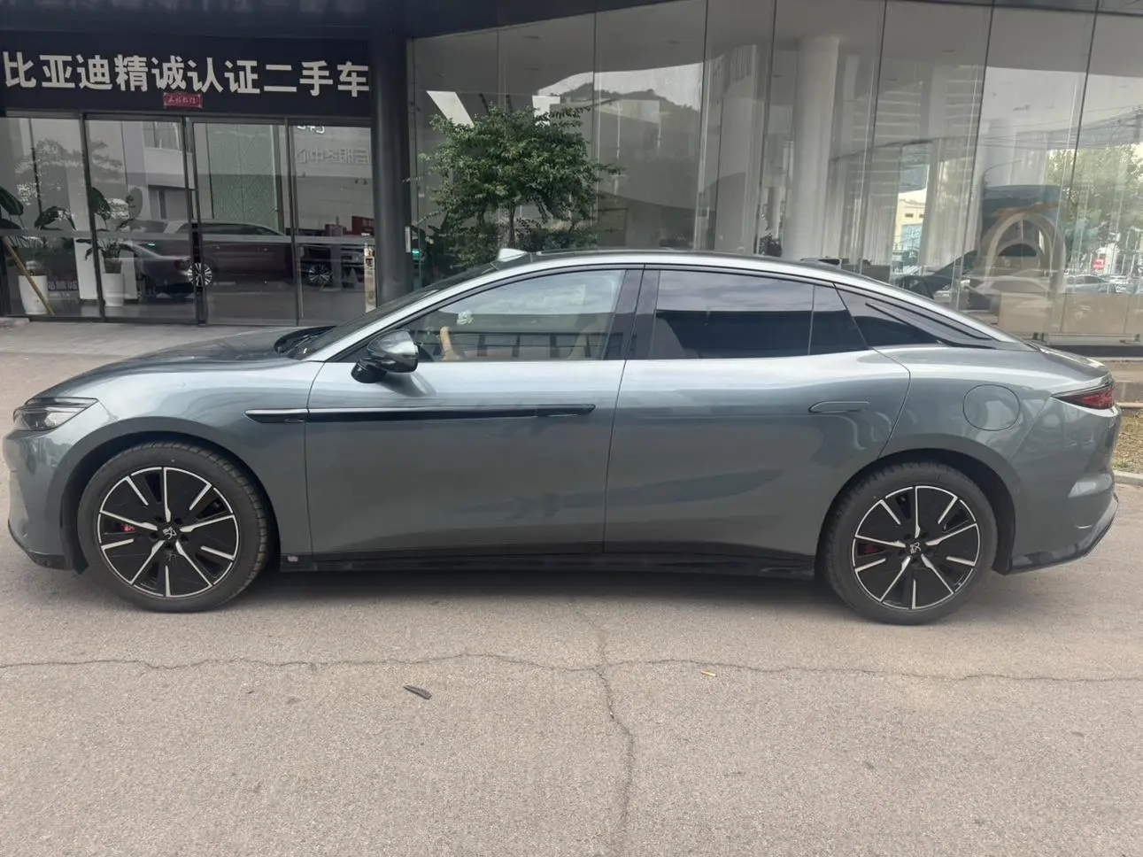BYD Han L DM 2025 DM-i 200KM 2WD LiDAR Flagship