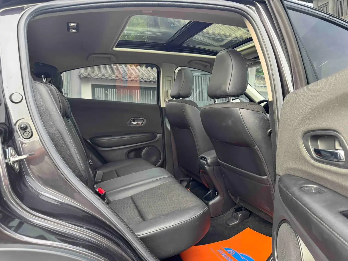 Honda Vezel 2022 1.5L CVT Phantom Night Pioneer