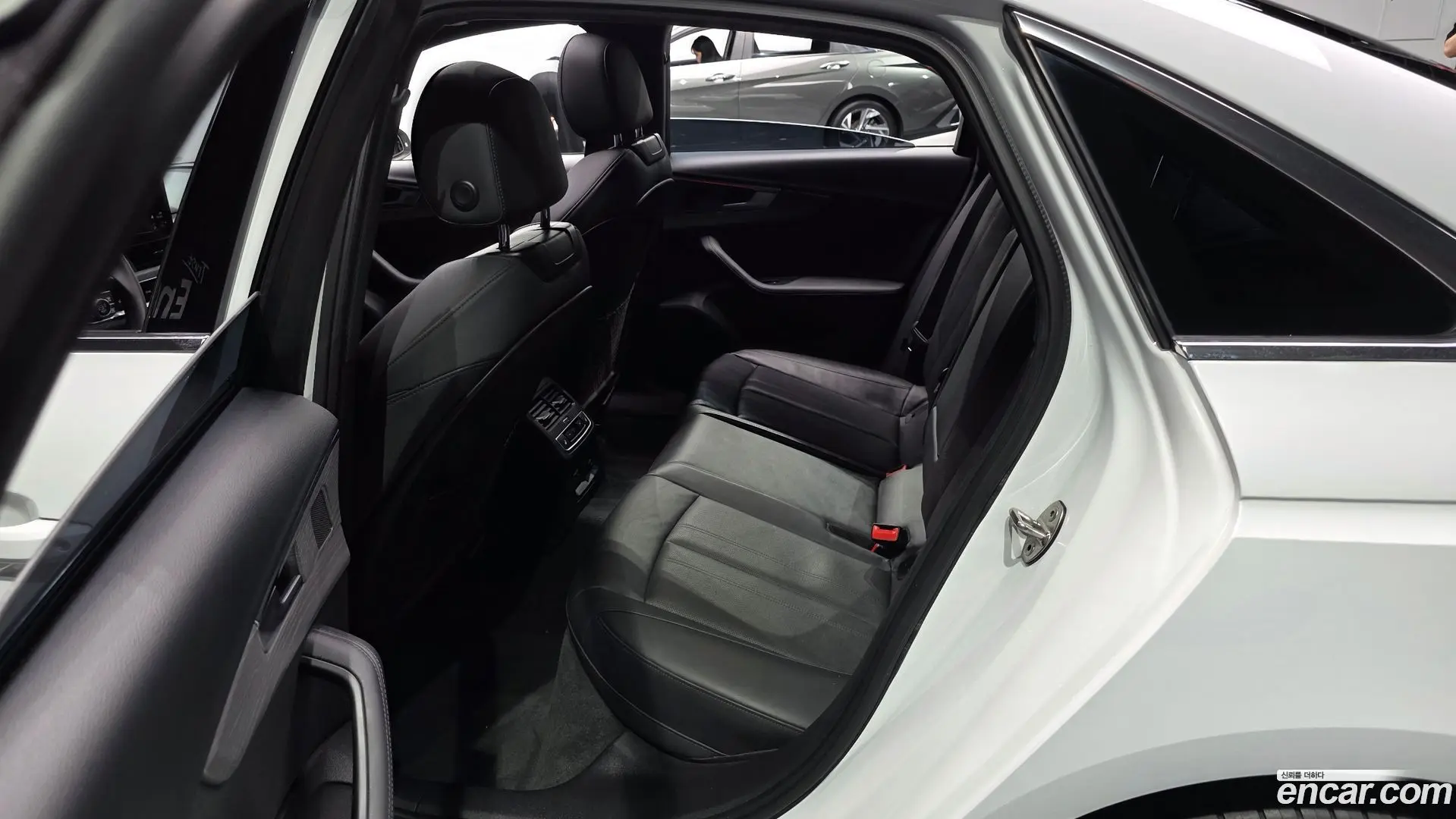 Audi A4 45 TFSI Quattro Premium