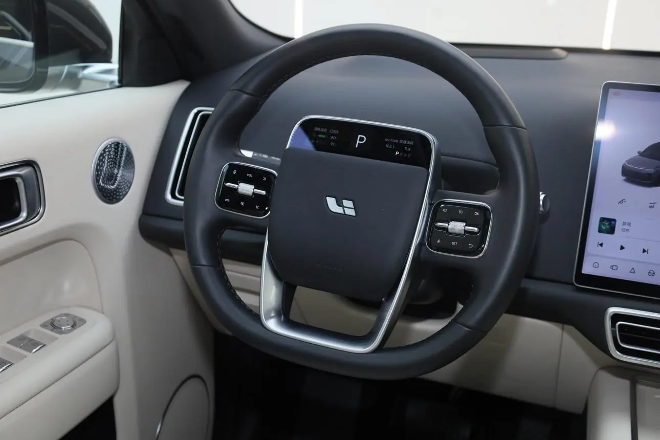 Li Auto L8 2025 Ultra Smart Renewal
