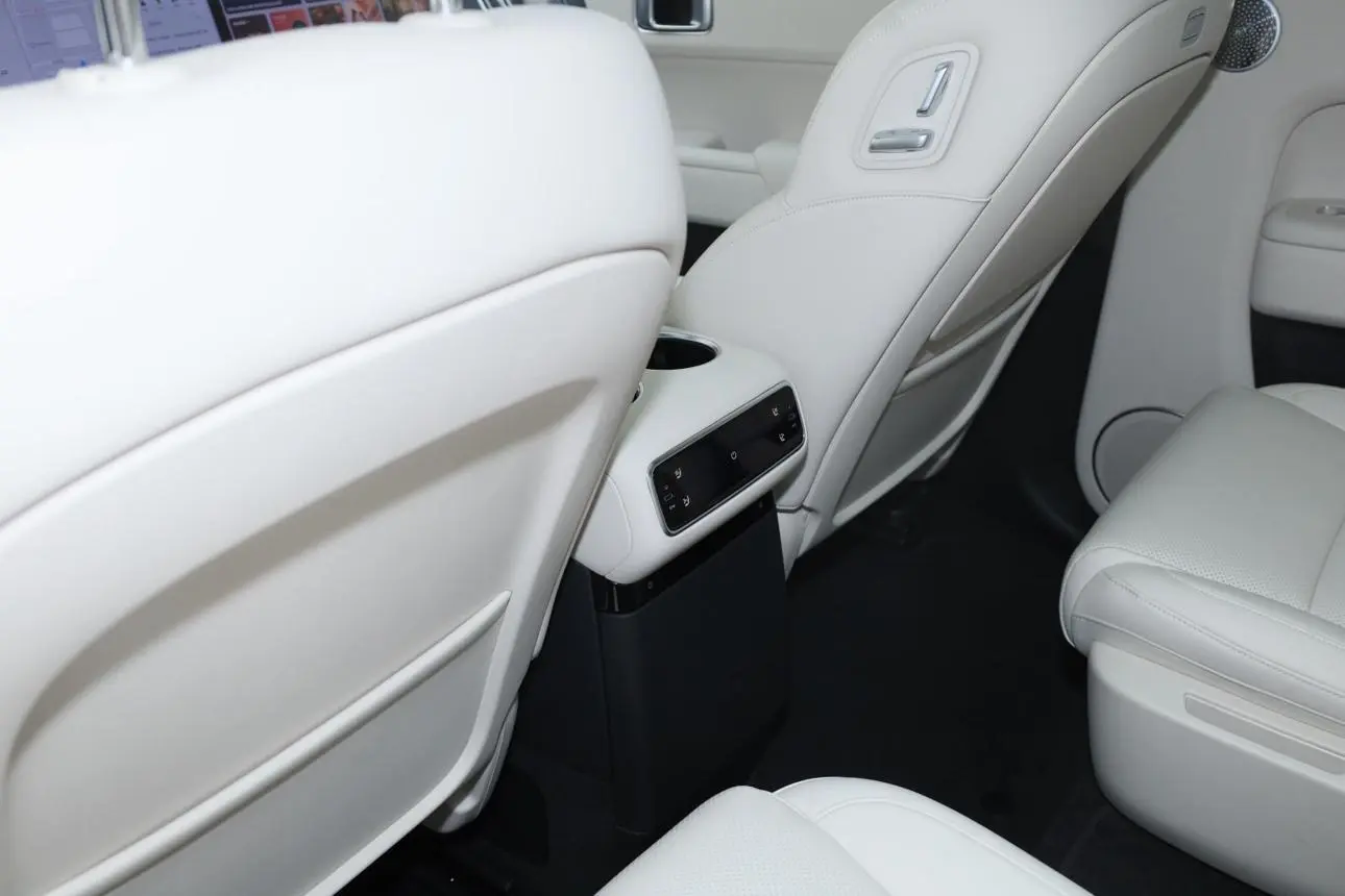 Li Auto L8 2025 Ultra Smart Renewal