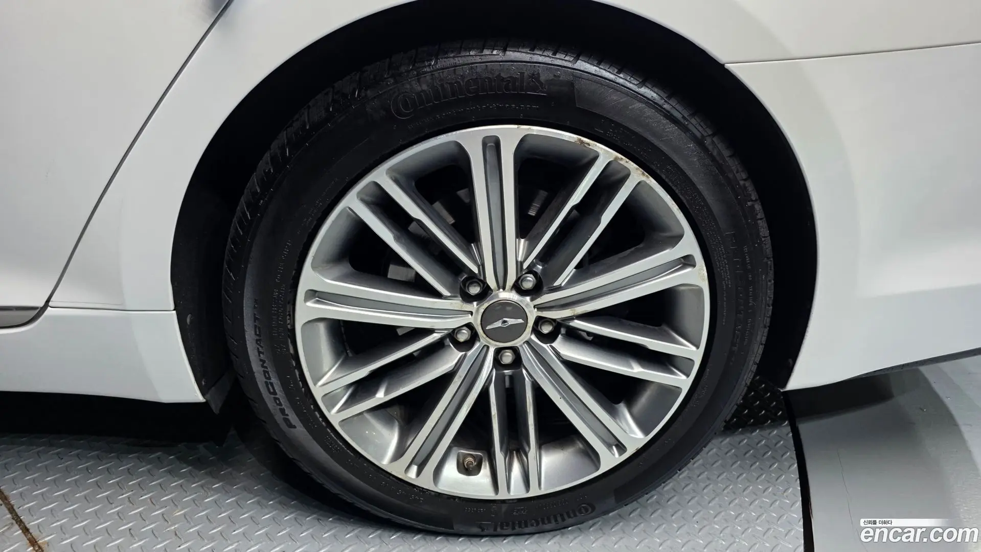 Genesis G80 3.3 GDI AWD