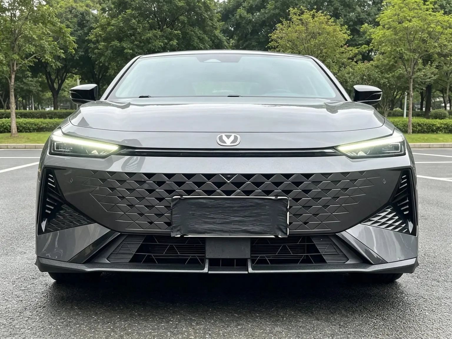 Changan UNI-V 2024 1.5T Premium Plus