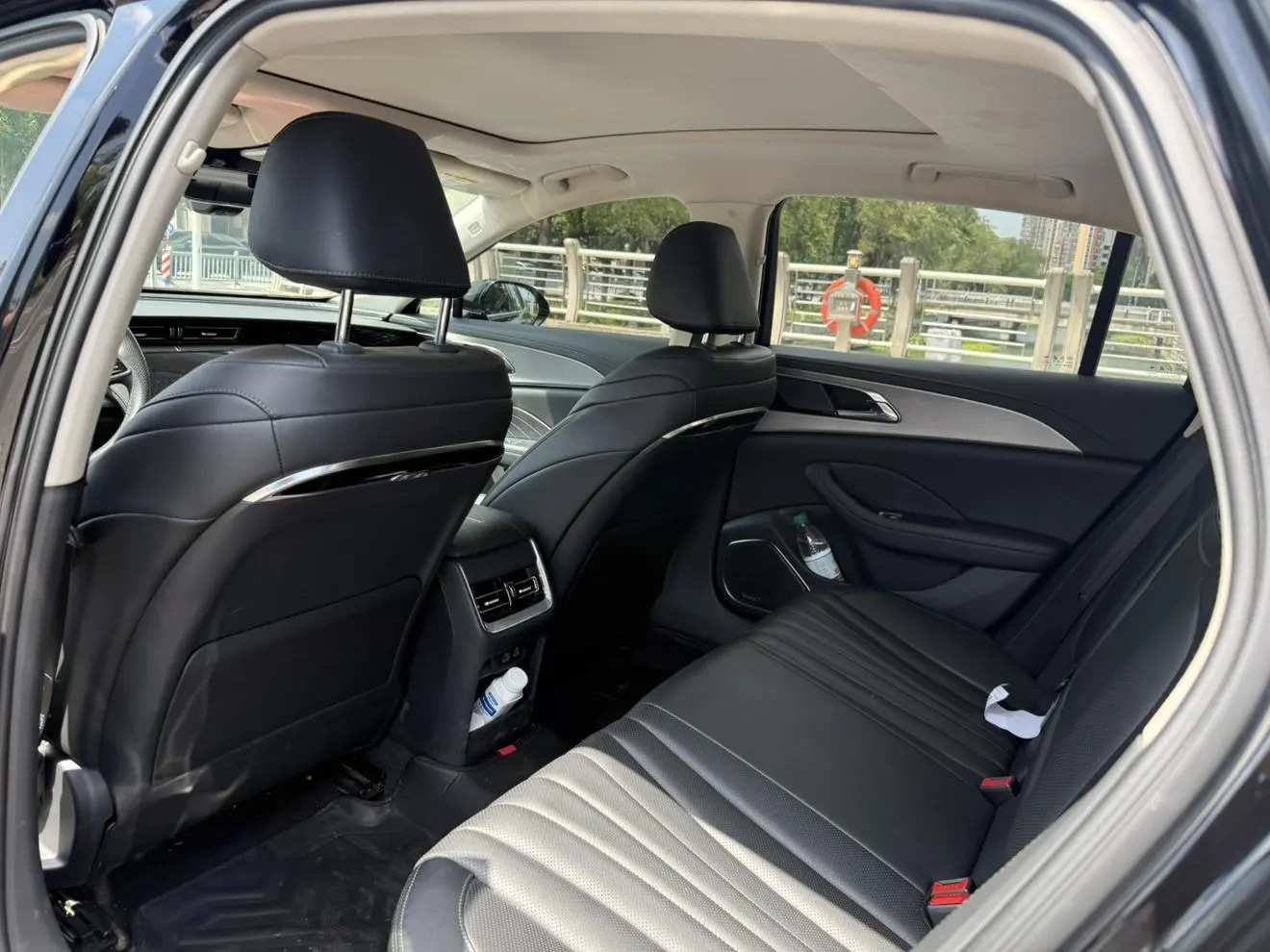 Hongqi H5 2023 1.5T DCT Smart Connected Flagship Joy