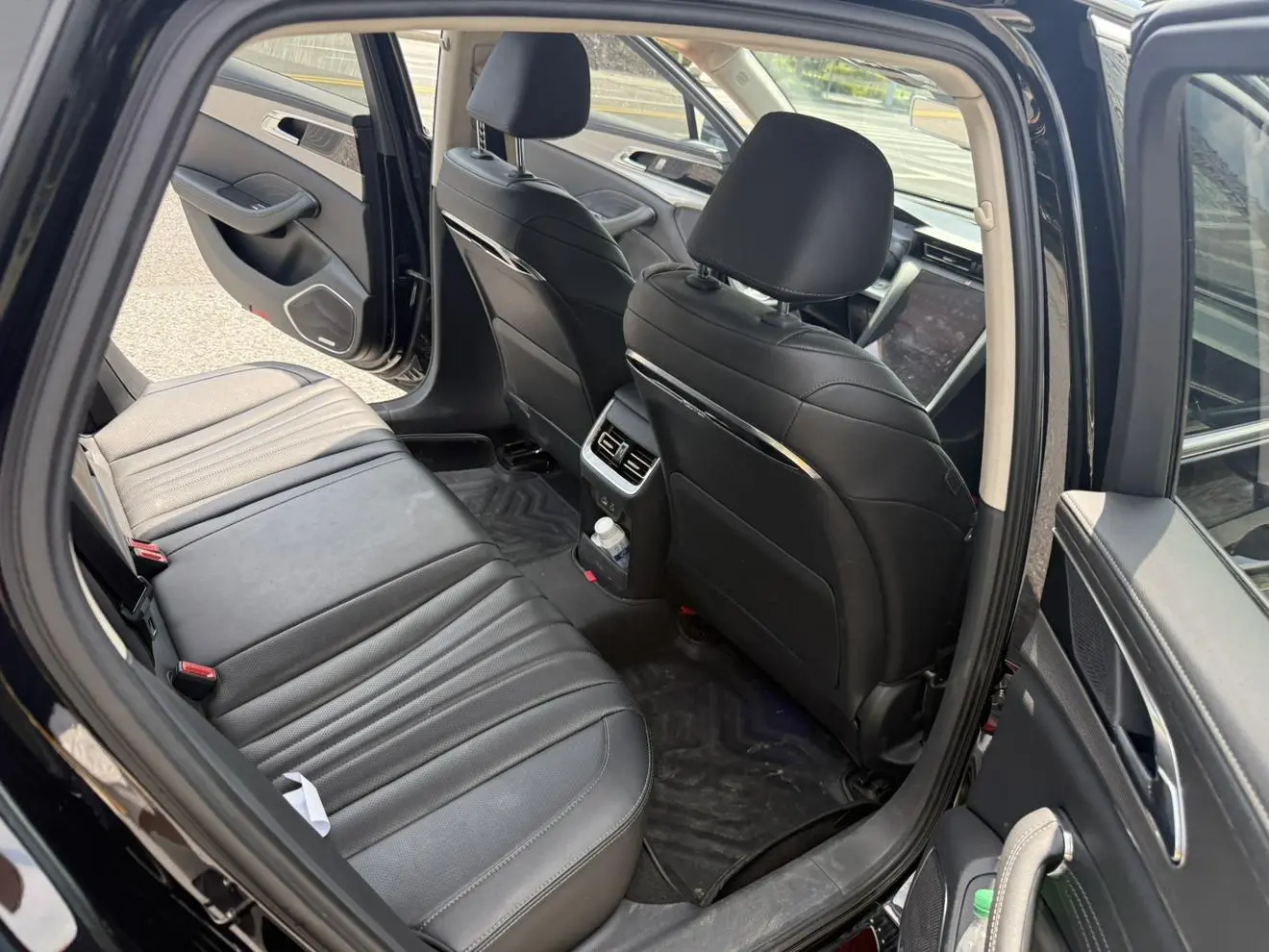 Hongqi H5 2023 1.5T DCT Smart Connected Flagship Joy