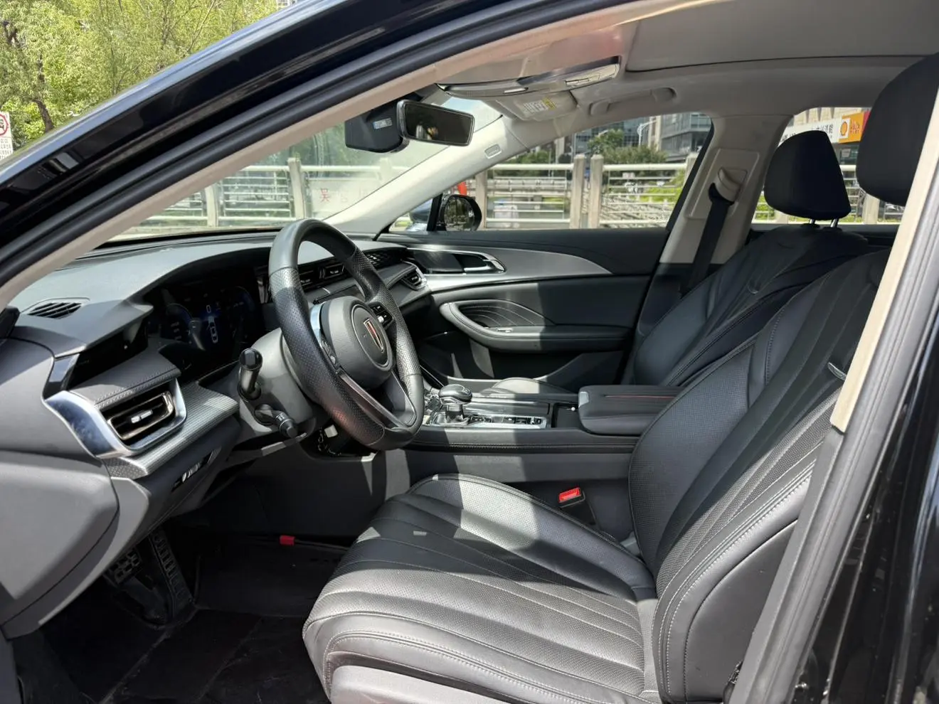 Hongqi H5 2023 1.5T DCT Smart Connected Flagship Joy