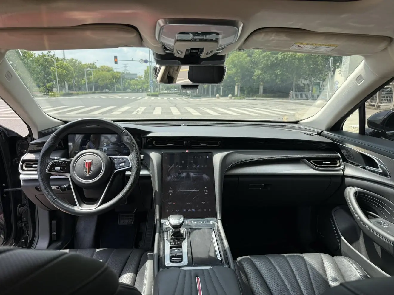 Hongqi H5 2023 1.5T DCT Smart Connected Flagship Joy