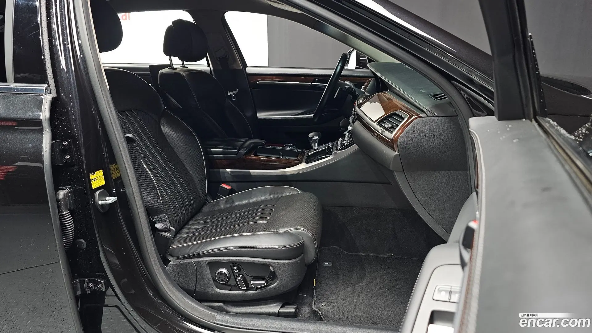 Genesis EQ900 5.0 GDI AWD