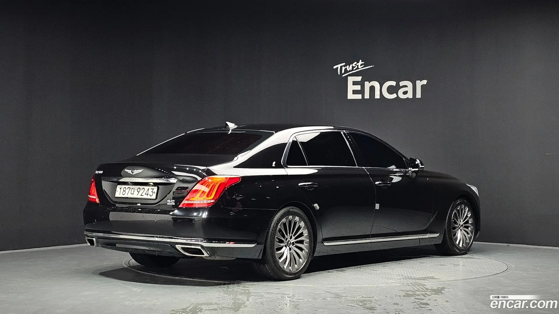 Genesis EQ900 5.0 GDI AWD