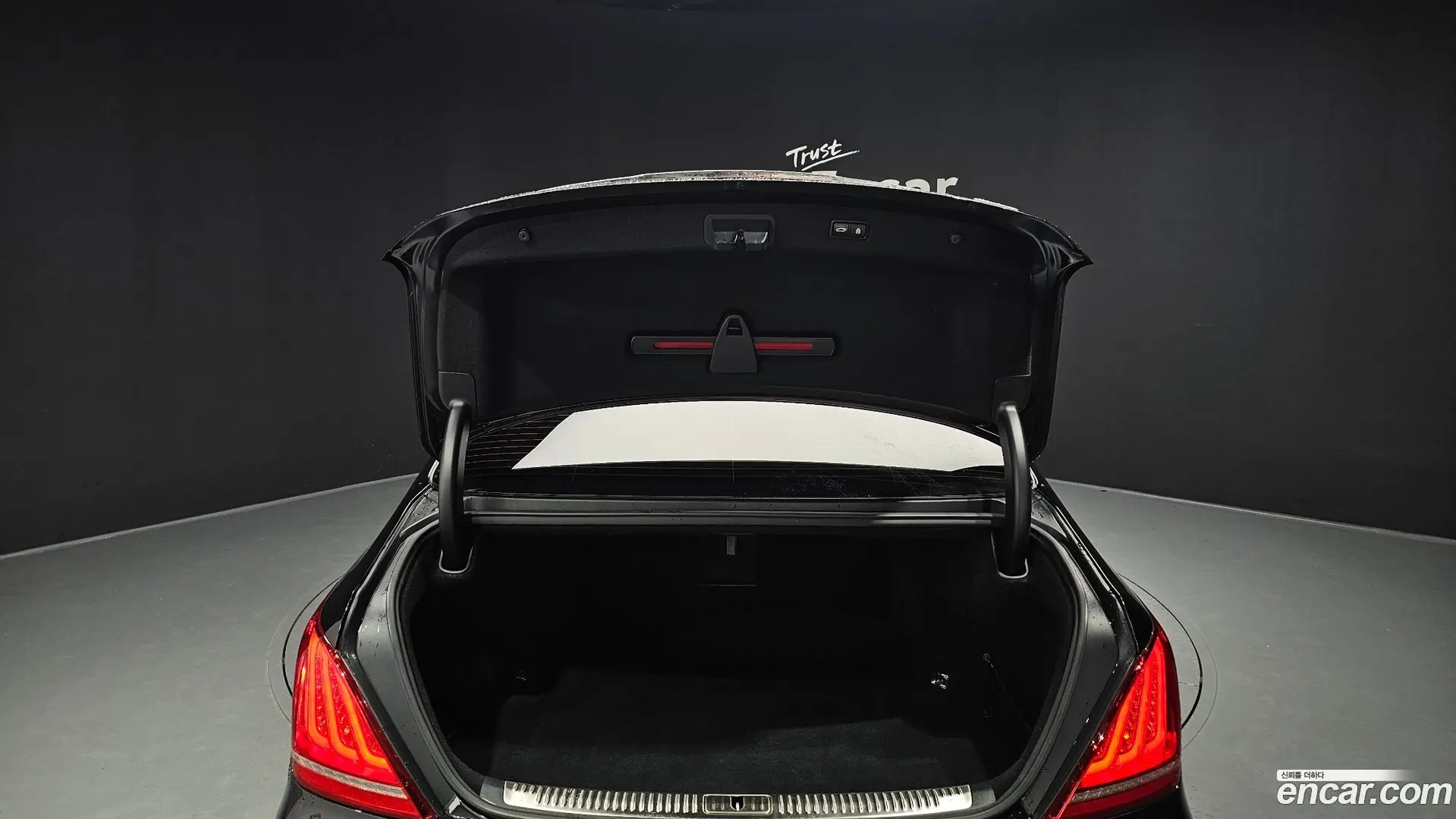 Genesis EQ900 5.0 GDI AWD