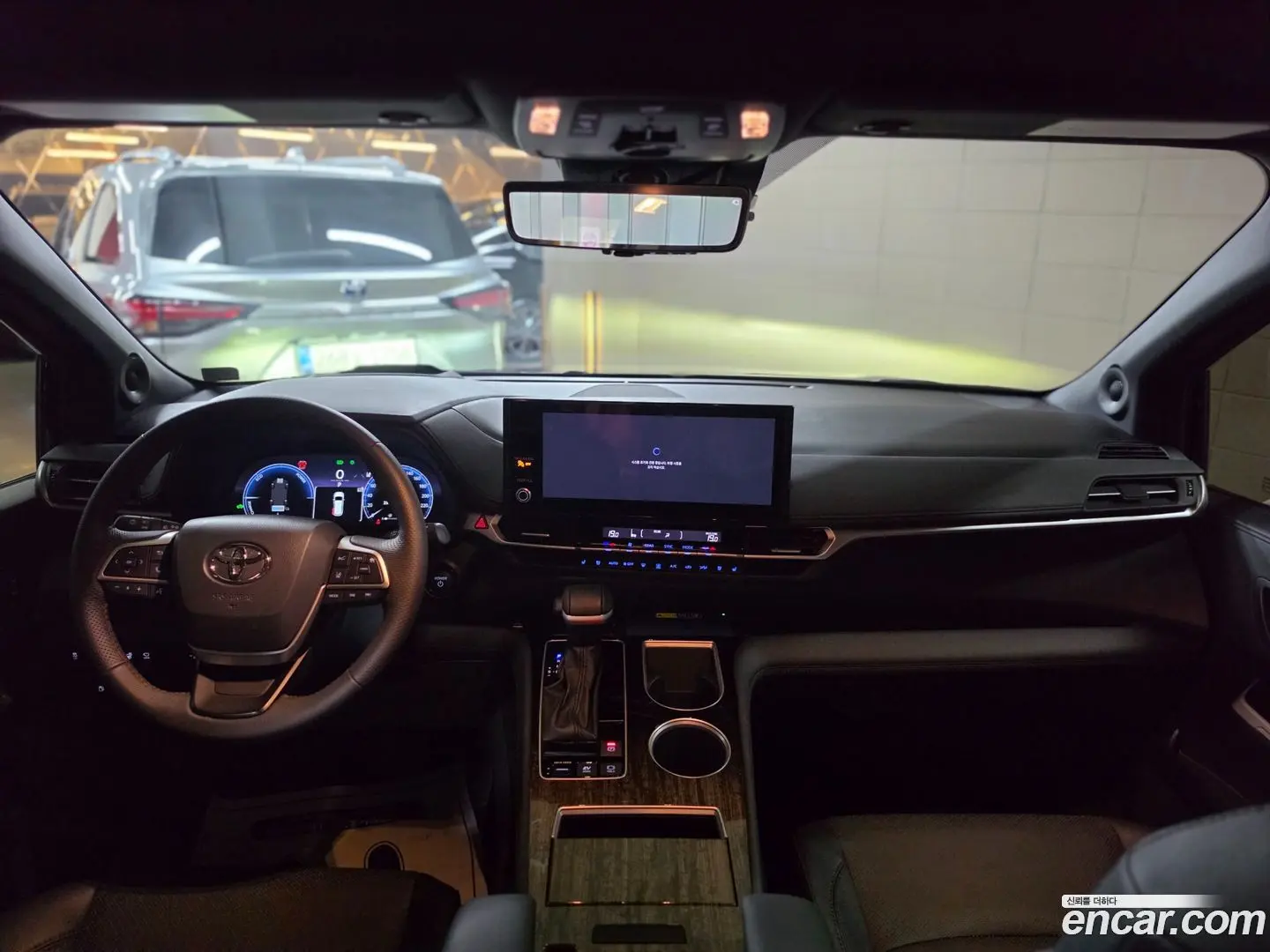 Toyota Sienna 2.5 Hybrid 2WD