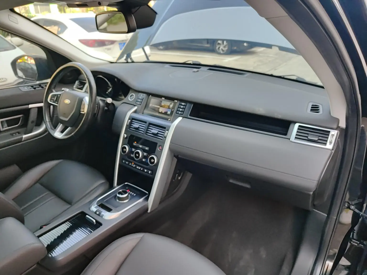 Land Rover Discovery Sport 2018 240PS SE