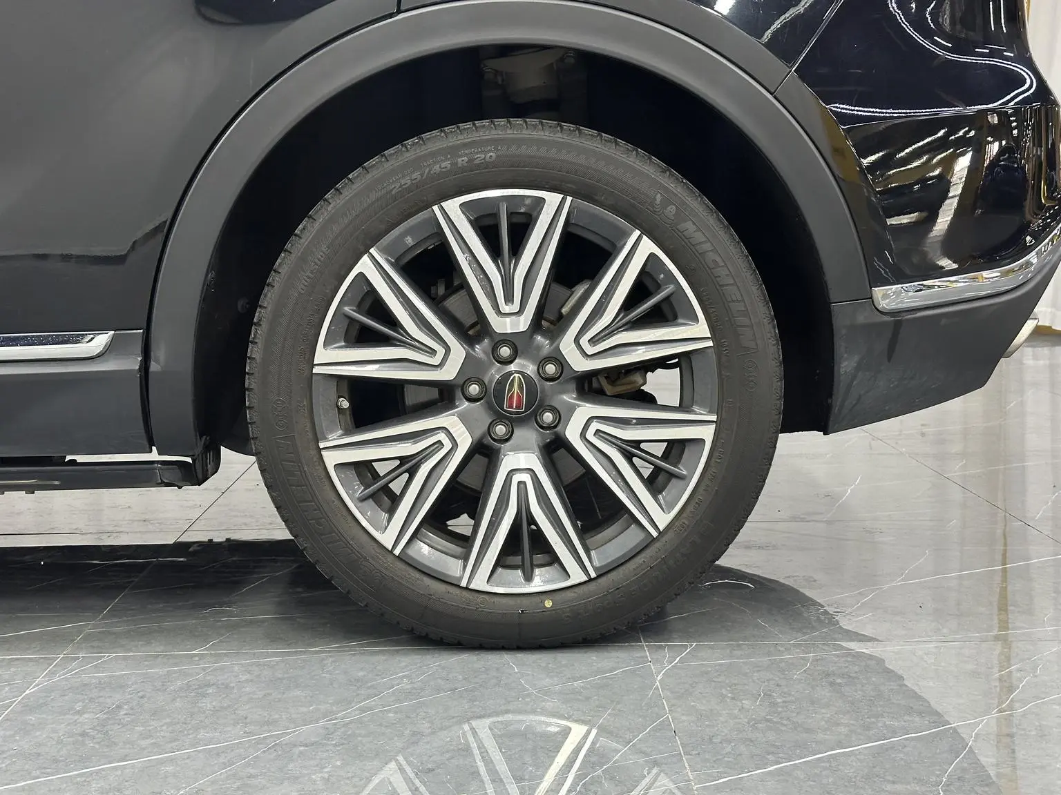 Hongqi HS5 2022 Facelift 2.0T Connected Flagship Enjoy 4WD