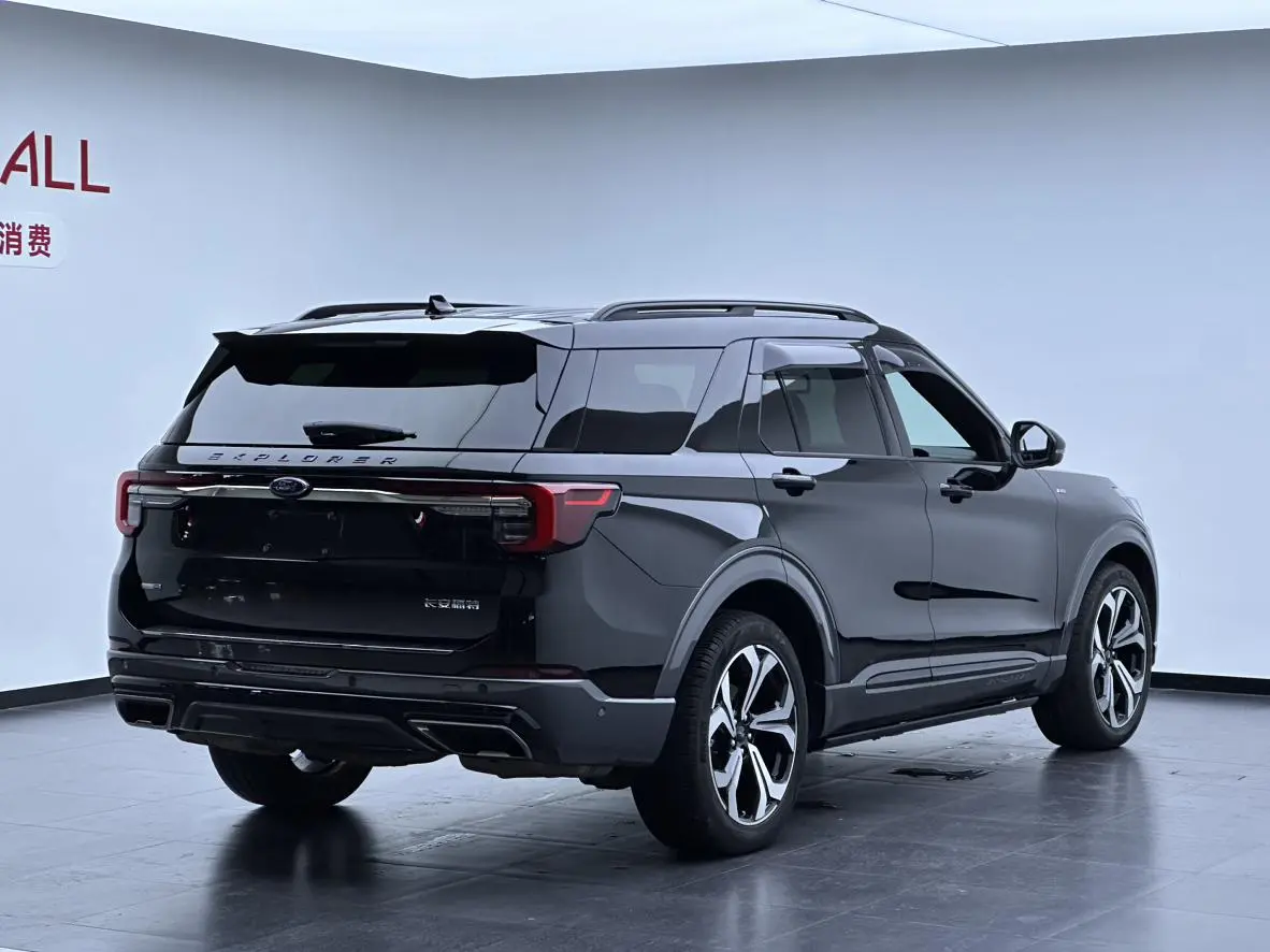 Ford Explorer 2023 EcoBoost 285 4WD ST-LINE 7 seat