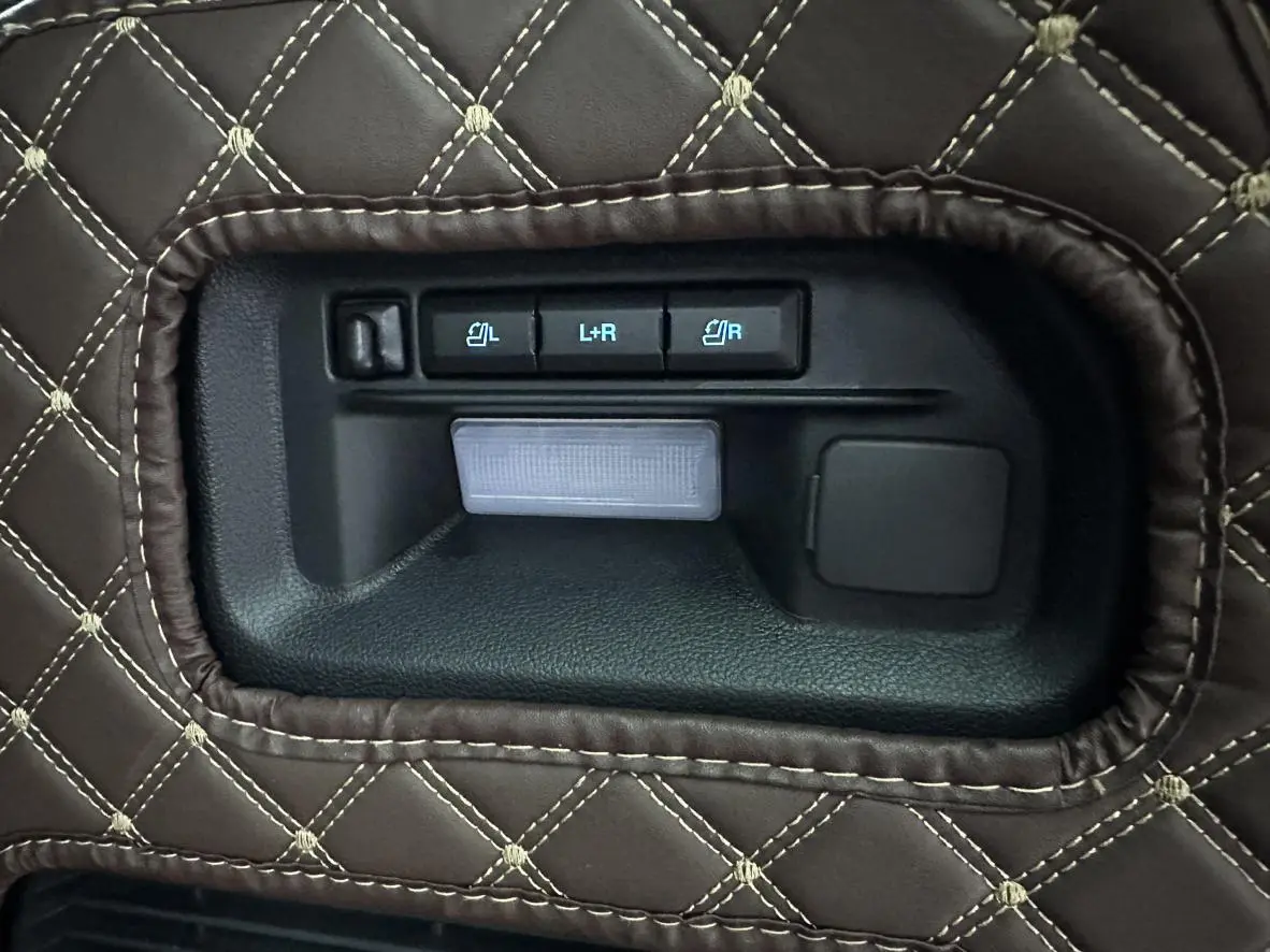 Ford Explorer 2023 EcoBoost 285 4WD ST-LINE 7 seat