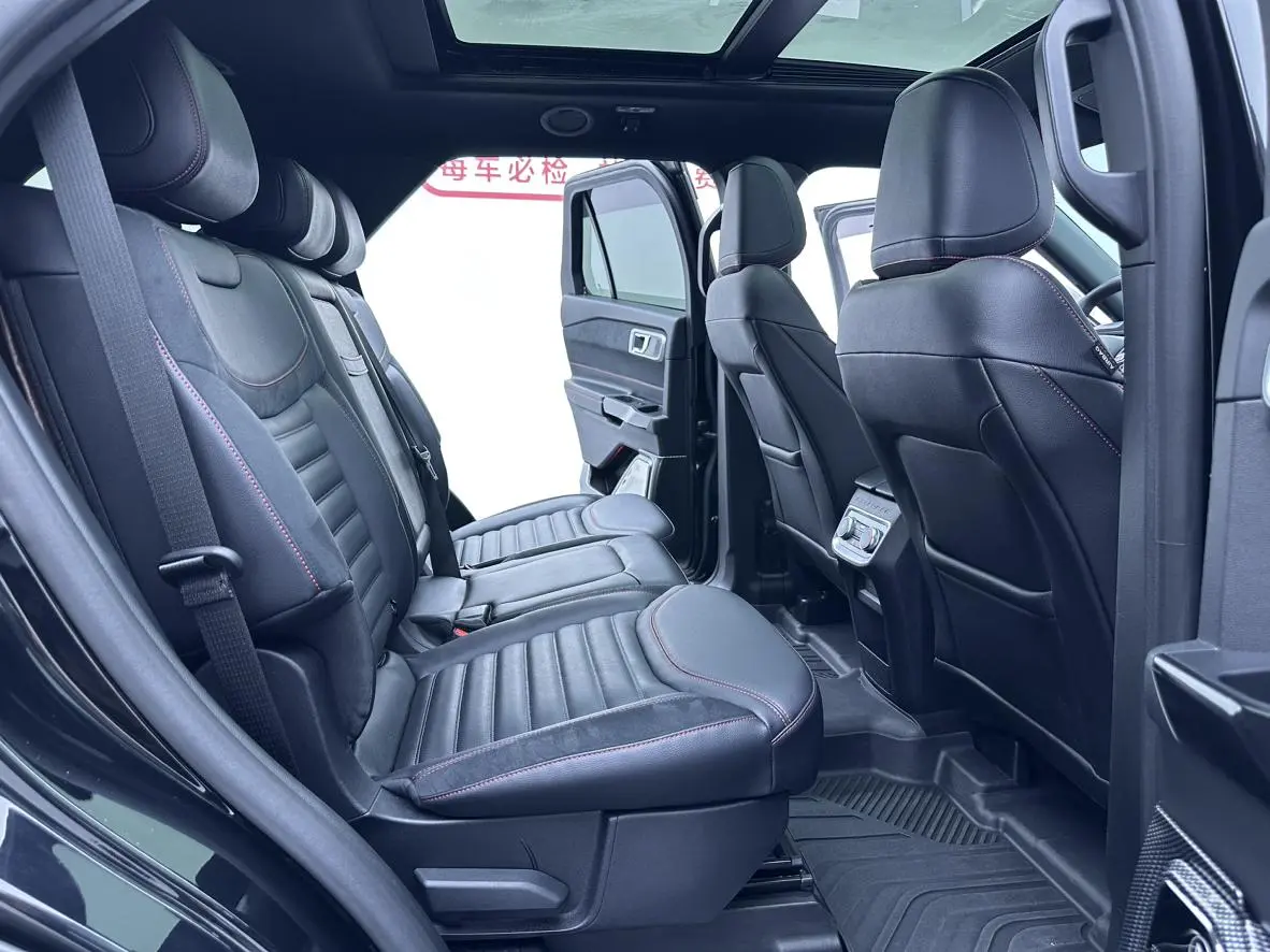 Ford Explorer 2023 EcoBoost 285 4WD ST-LINE 7 seat