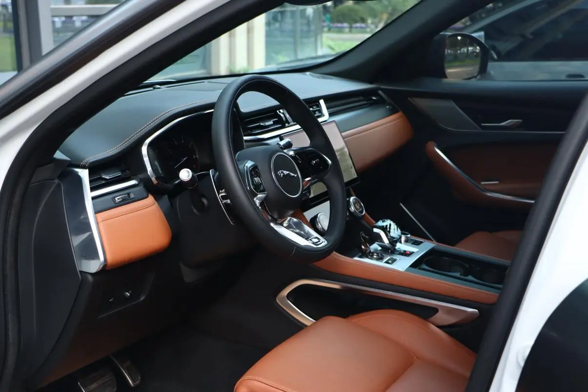 Jaguar F-PACE 2022 P250 R-Dynamic BLACK