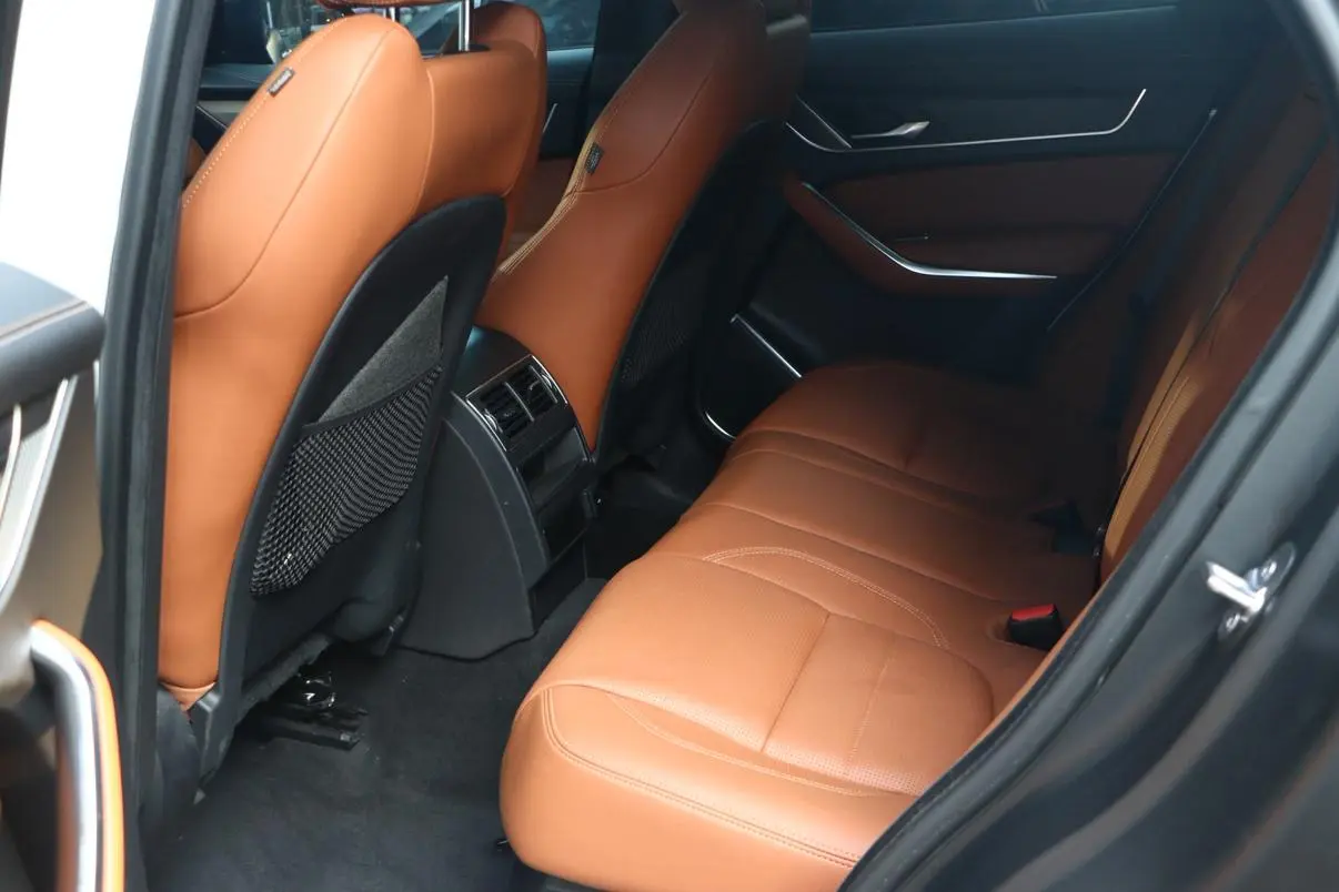 Jaguar F-PACE 2022 P250 R-Dynamic BLACK