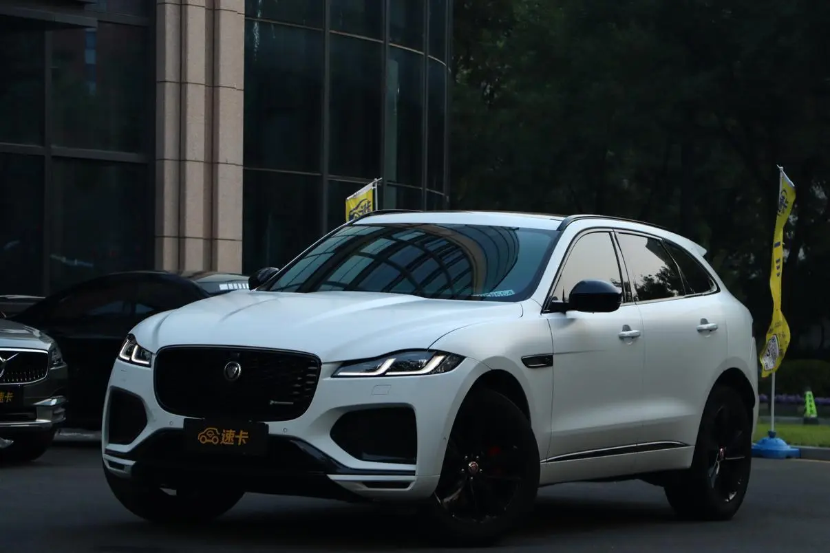 Jaguar F-PACE 2022 P250 R-Dynamic BLACK