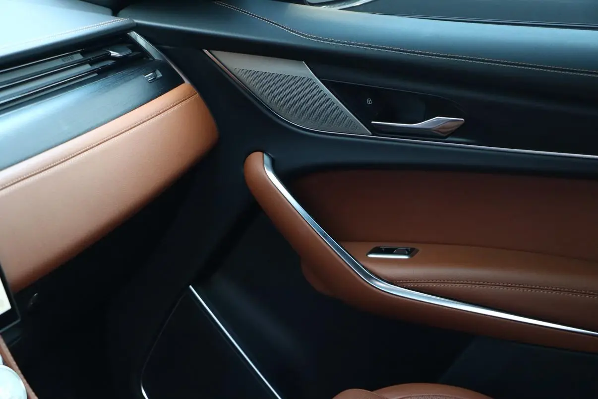 Jaguar F-PACE 2022 P250 R-Dynamic BLACK