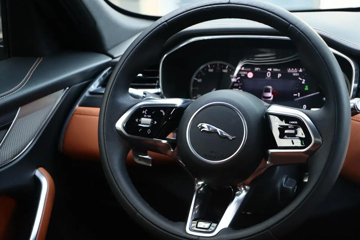 Jaguar F-PACE 2022 P250 R-Dynamic BLACK