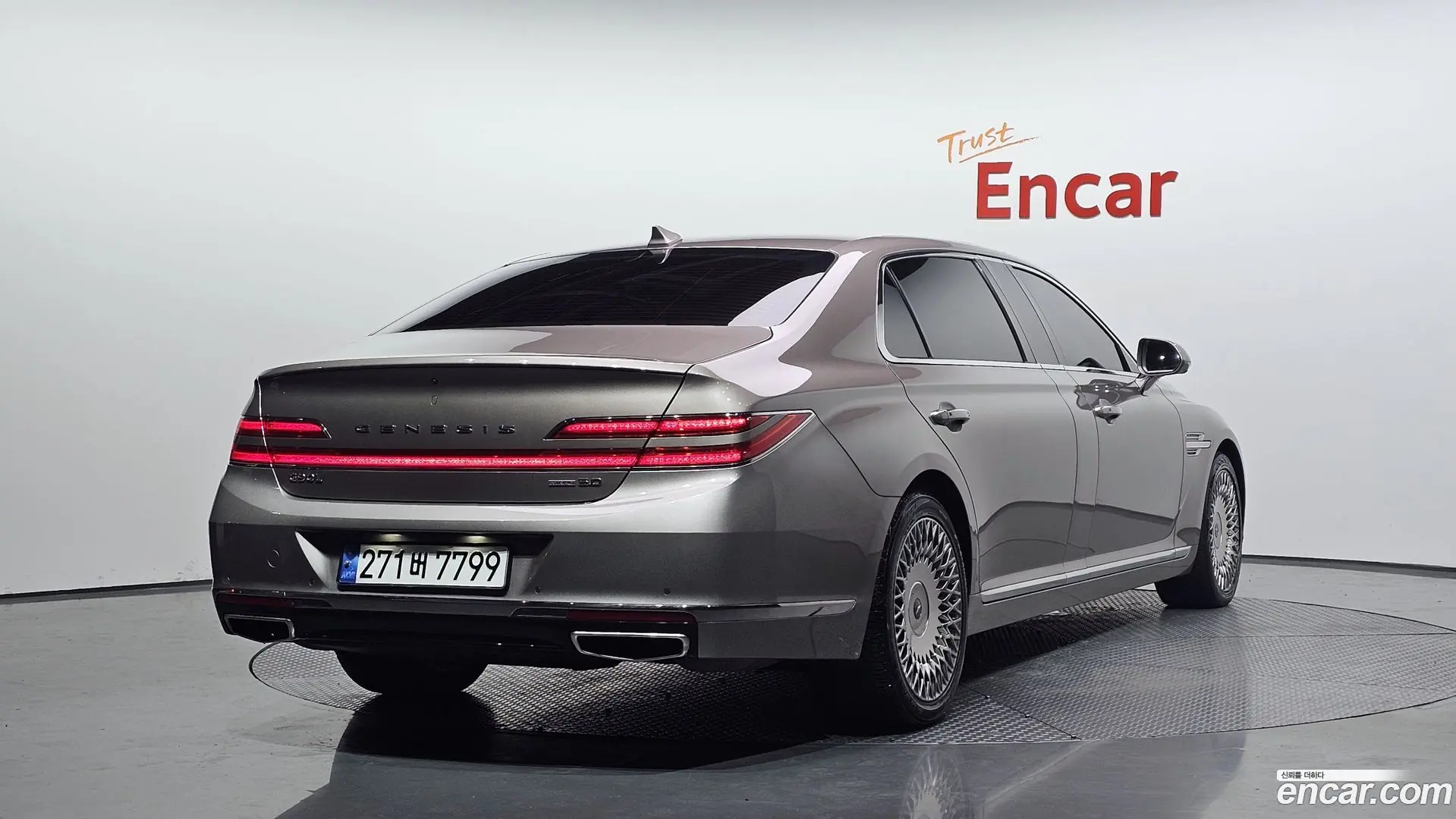 Genesis G90 5.0 AWD